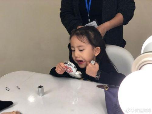 黄磊爆料李静视频,事件背后真相引人关注