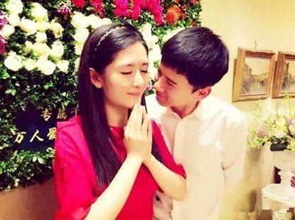 韩国娱乐吃瓜事件,揭秘近期热门吃瓜事件背后的真相