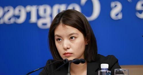 重庆美女爆料新闻视频下载,揭秘背后故事