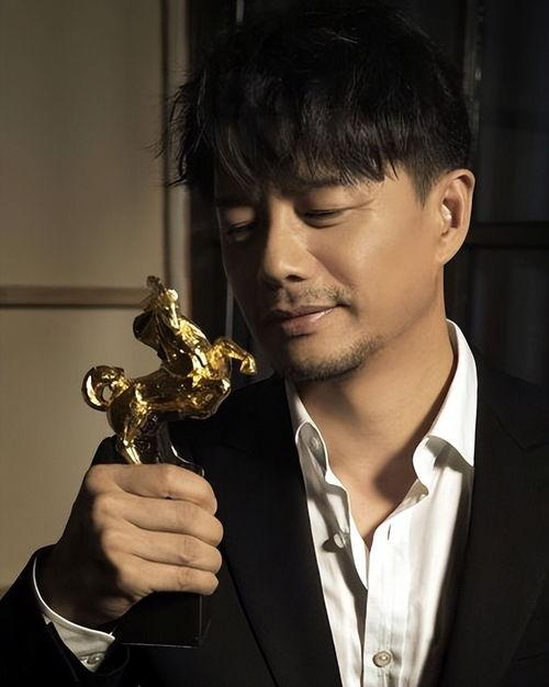 娱乐吃瓜的男演员,揭秘那些年男演员的幕后趣事