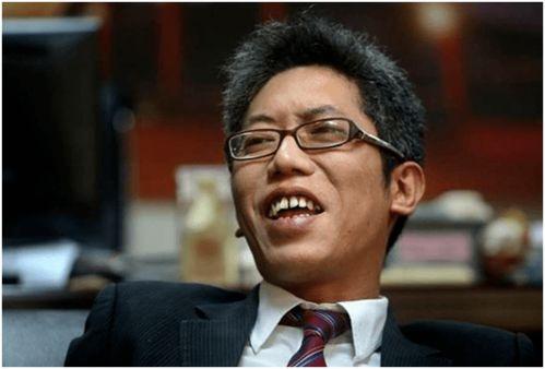 记者爆料李在明视频在线观看,记者爆料背后的真相与争议