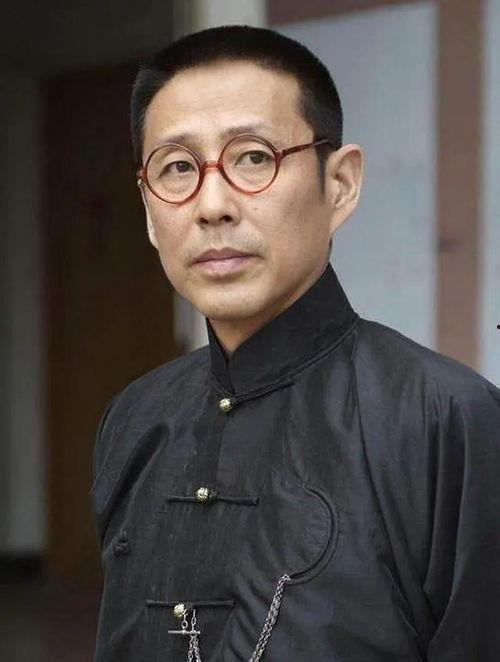 吕丽萍爆料陈道明视频,真相背后引人深思