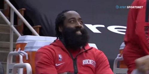 记者爆料哈登视频播放,精彩瞬间回顾与幕后故事揭秘