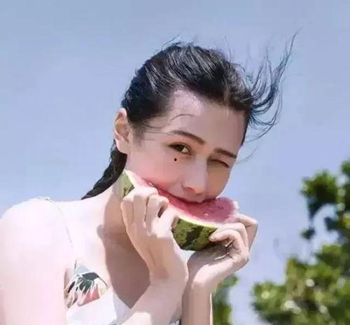 娱乐吃瓜酱的背景图高清