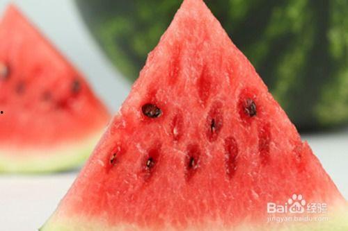 娱乐吃瓜酱生日文案图片,甜蜜瓜果盛宴，共庆欢乐时光